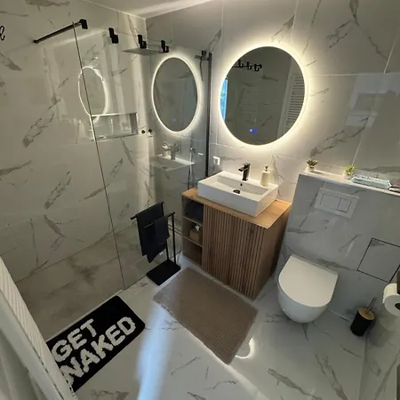 Design-studio Mit Wellness-bad&smart Access Apartment
